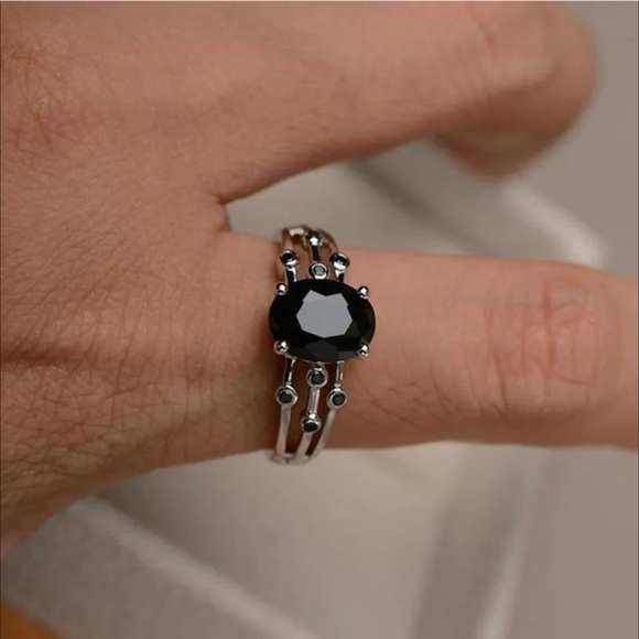 - 🖤Beautiful 925 Sterling Silver Black Obsidian Layered Ring - Picture 9 of 16